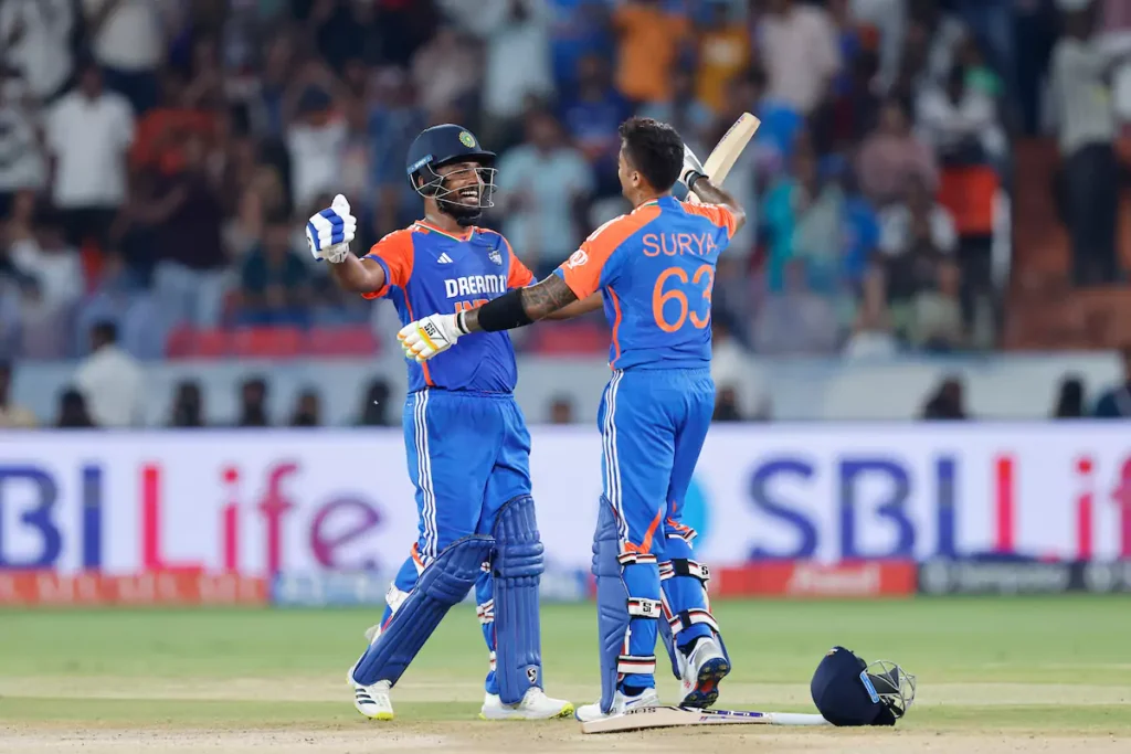 Sikandar Raza: टी-20 में सबसे तेज शतक लगाने वाले टॉप बल्लेबाजों की सूची 7 06Glg9Co Sanju Samson Suryakumar Yadav Bcci 625X300 12 October 24 6719185B16Ac1