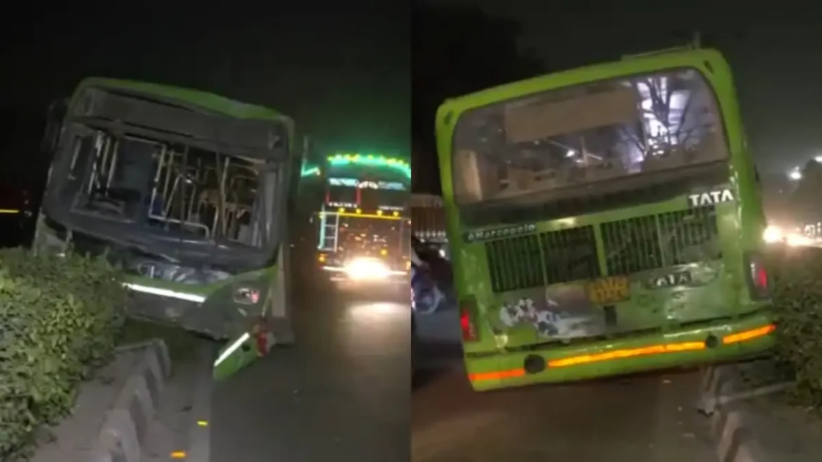 Delhi DTC BUS Out Of Control ( ANI )