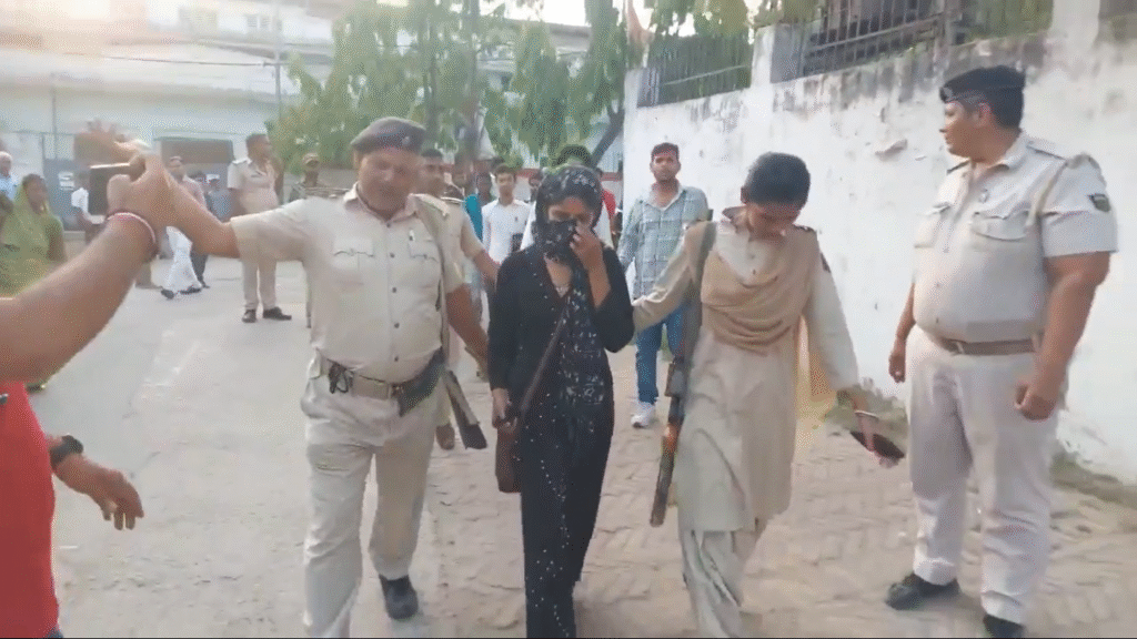 Love Zihad : सरस्वती को बनाया मुस्कान खान, बुर्का पहनाकर कोर्ट लाया शहजाद – मुजफ्फरपुर में लव जिहाद का भंडाफोड़ 6 Image