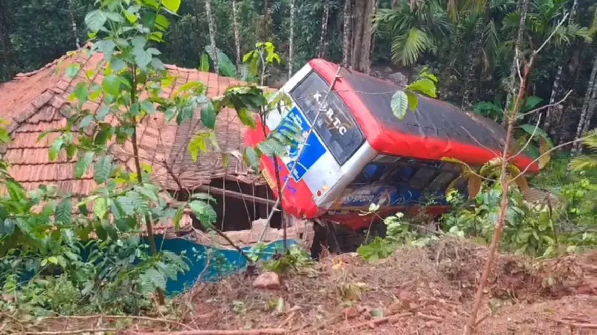 Karnataka accident: KSRTC bus climbs on roof of house, several injured.