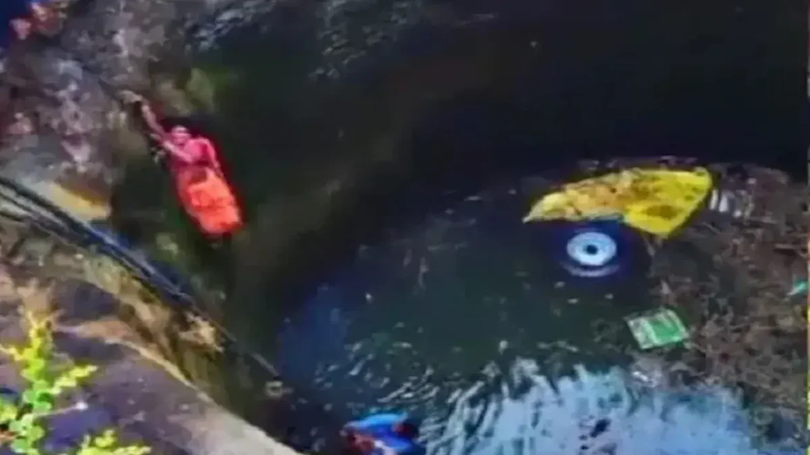 Tragic accident in Nanded: Tractor fell into a well, 6 women labourers feared drowned