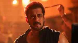 Salman Khan के घर घुसे अज्ञात युवक और महिला, पूछताछ में किया चौंकाने वाला दावा 6 Image 22