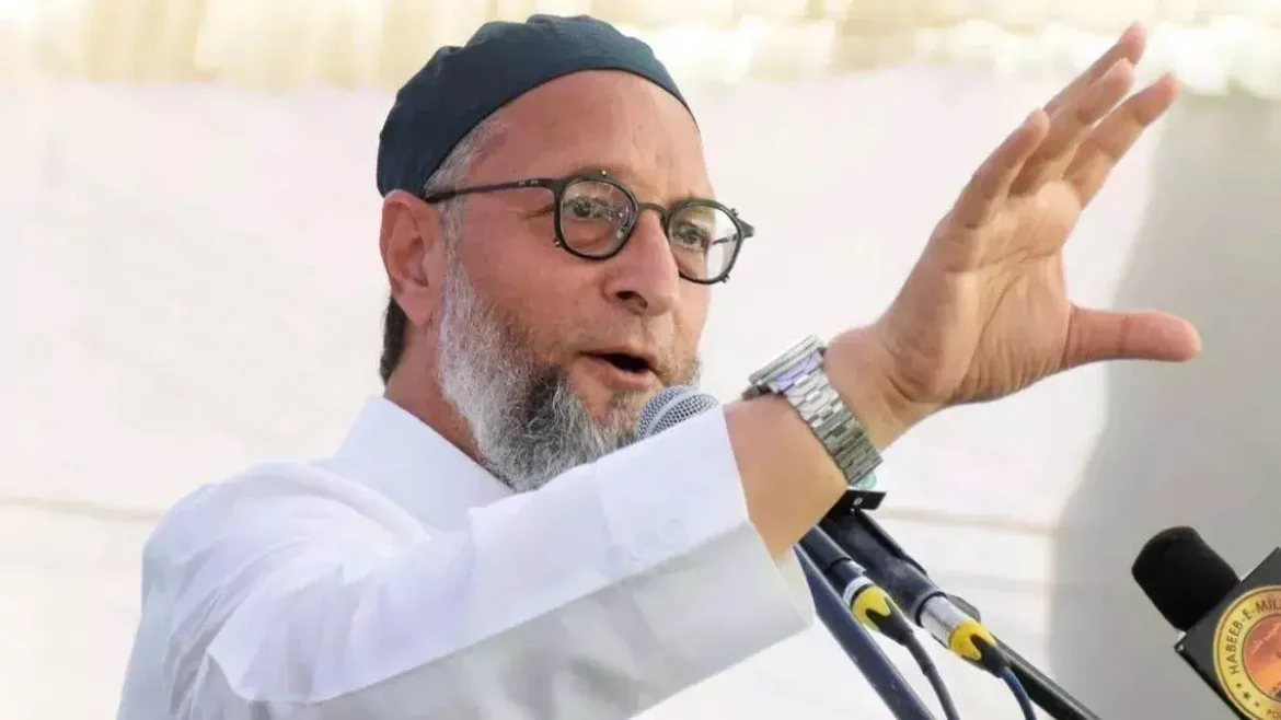 Owaisi का बड़ा बयान: अगर BJP को Bihar में रोकना है, तो हमसे गठबंधन करो”गठबंधन करो” – Owaisi का बड़ा बयान AIMIM प्रमुख असदुद्दीन ओवैसी ने फिर दोहराया कि अगर बीजेपी को बिहार में रोकना है, तो INDIA गठबंधन को उनके प्रस्ताव पर विचार करना चाहिए। पार्टी अध्यक्ष अख्तरुल ईमान भी महागठबंधन के नेताओं से संपर्क कर चुके हैं, लेकिन अब तक कोई जवाब नहीं आया है।