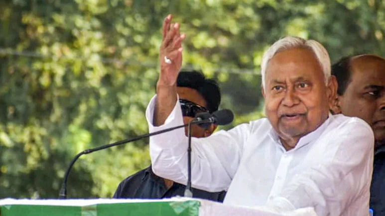 Bihar elections NDA की 202 सीटों वाली ऐतिहासिक जीत पर CM नीतीश कुमार की पहली प्रतिक्रिया—जनता, PM मोदी, चिराग पासवान, मांझी, कुशवाहा को धन्यवाद; कहा—बिहार अब और आगे बढ़ेगा।